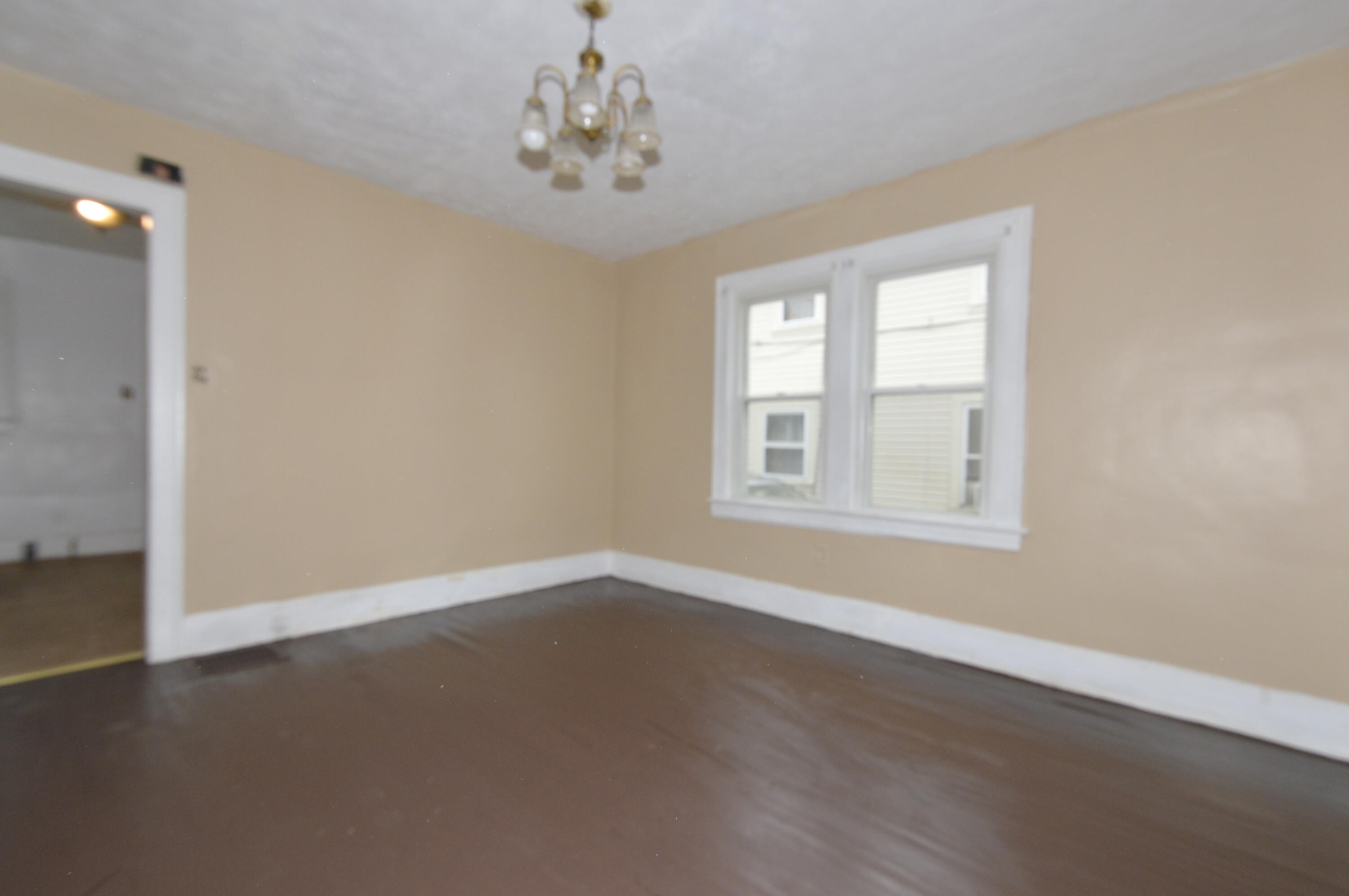 118 East Cecil Street Springfield, OH 45504 - Photo 10 of 38