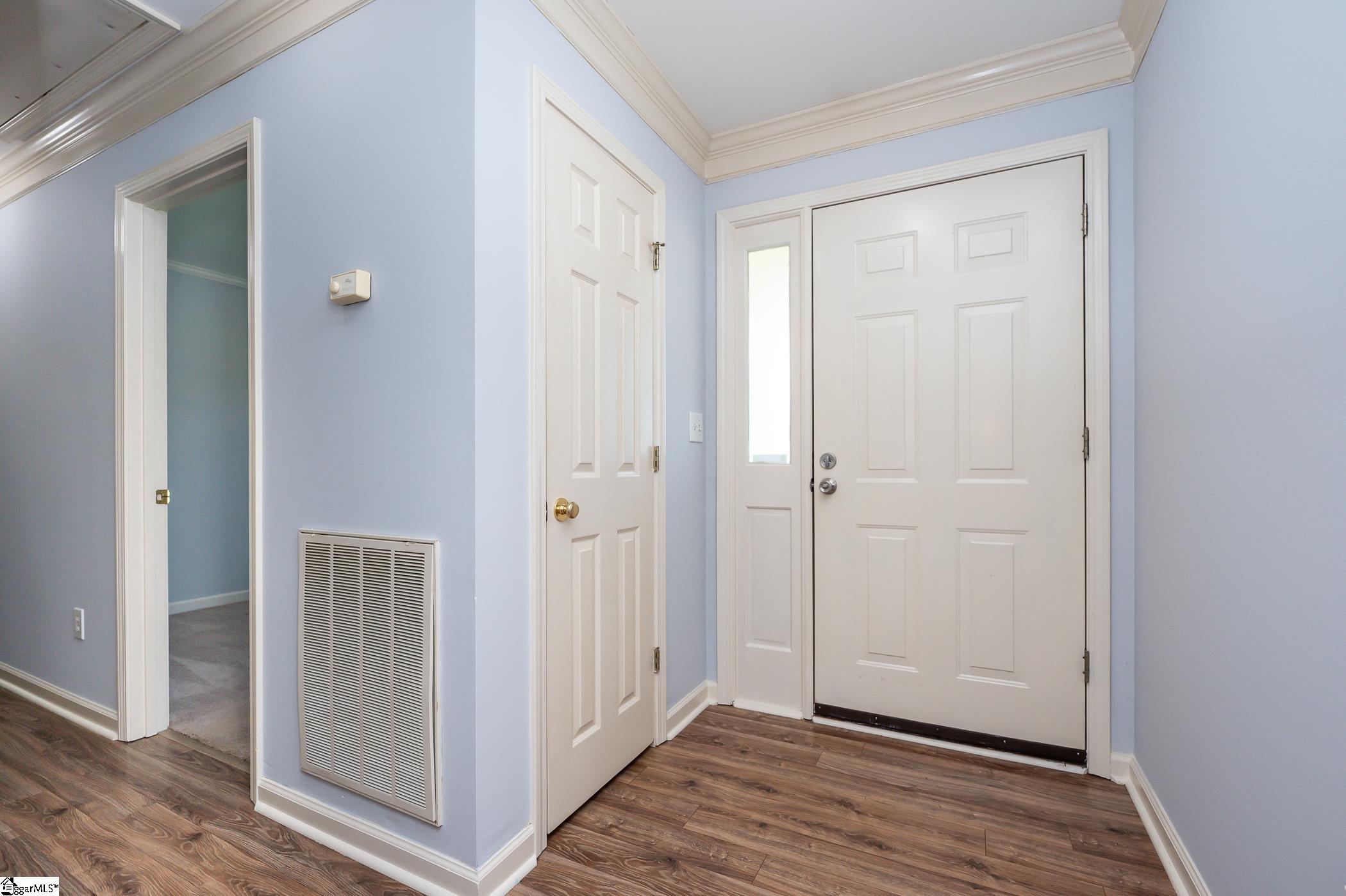 113 Patio Road Easley, SC 29642 - Photo 4 of 29 Gallery Image 4