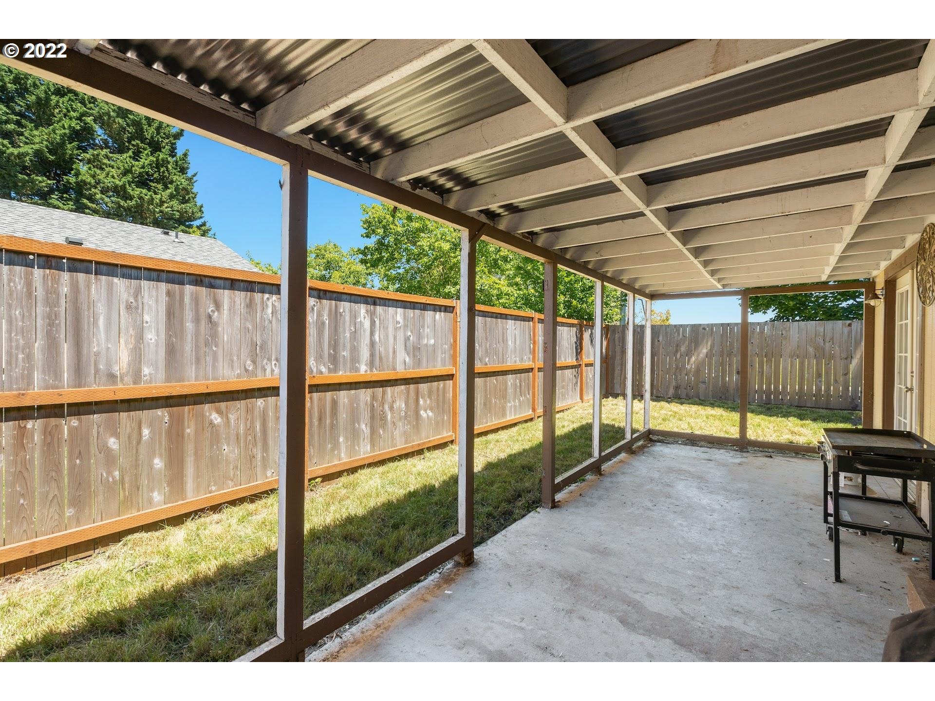 11704 Southwest Swendon Loop Tigard, OR 97223 - Photo 19 of 21 Gallery Image 19