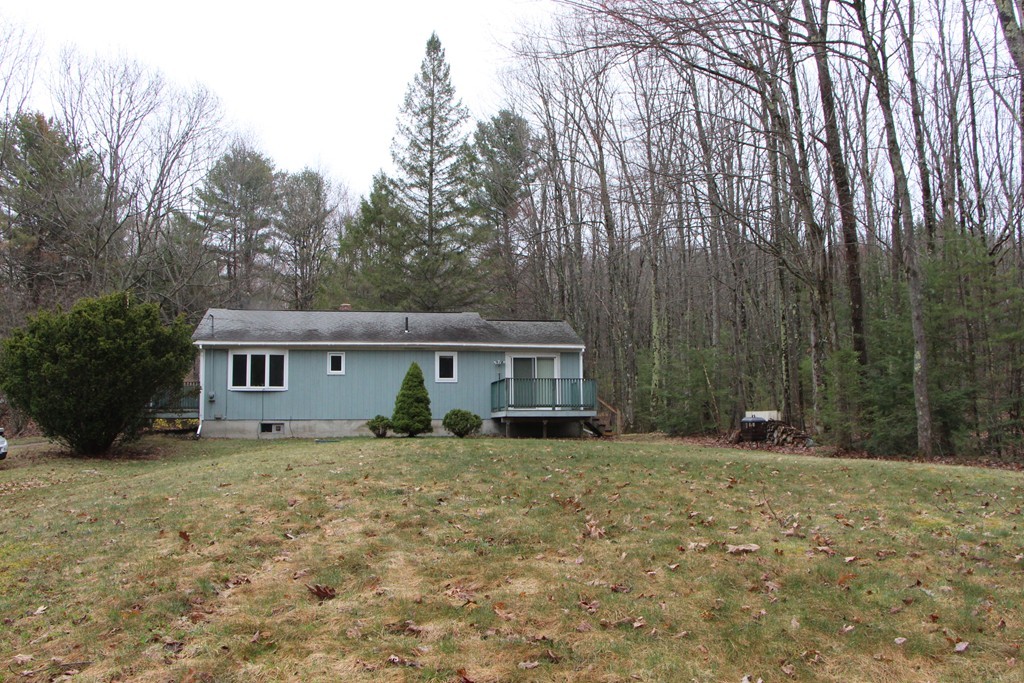 61 Briggs Road West Petersham, MA 01366 - Photo 17 of 26