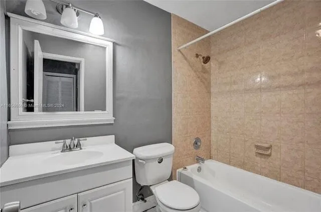 $1,800 | 1816 East Oakland Park Boulevard, Unit 64, Oakland Park, FL 33306