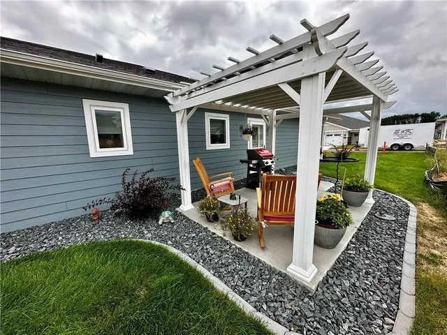 $285,000 | 5522 Cottage Lane, Eau Claire, WI 54701