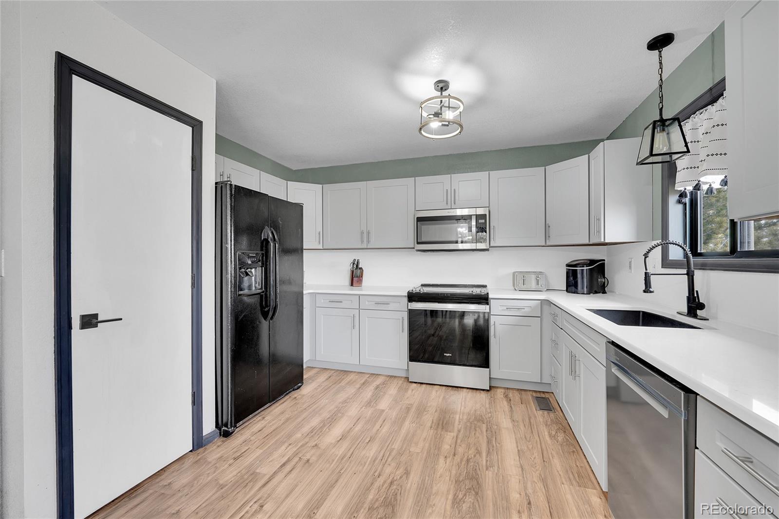 2658 Savage Road Elizabeth, CO 80107 - Photo 8 of 43 Gallery Image 8
