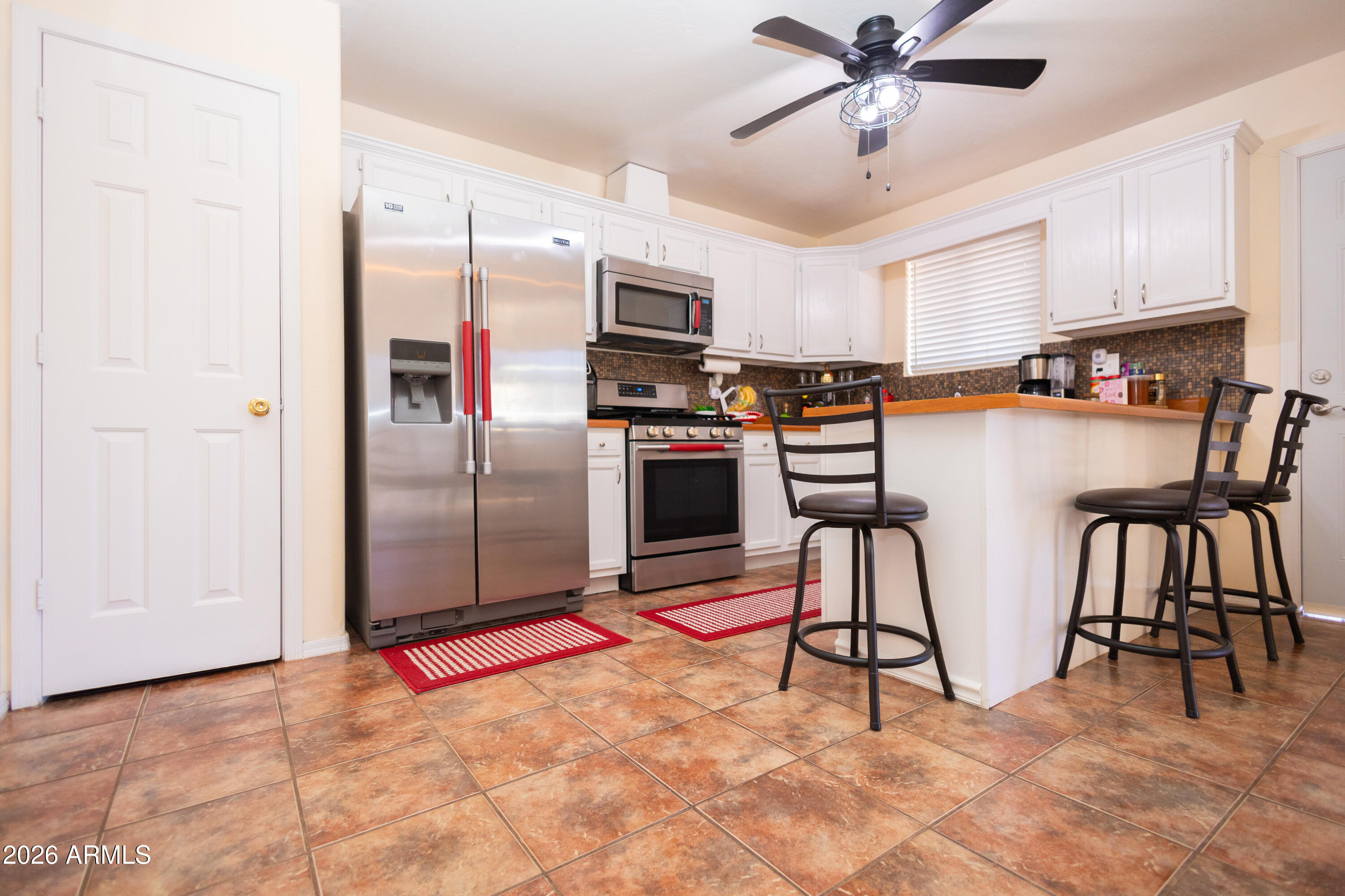 502 Elizabeth Avenue Douglas, AZ 85607 - Photo 12 of 32 Kitchen