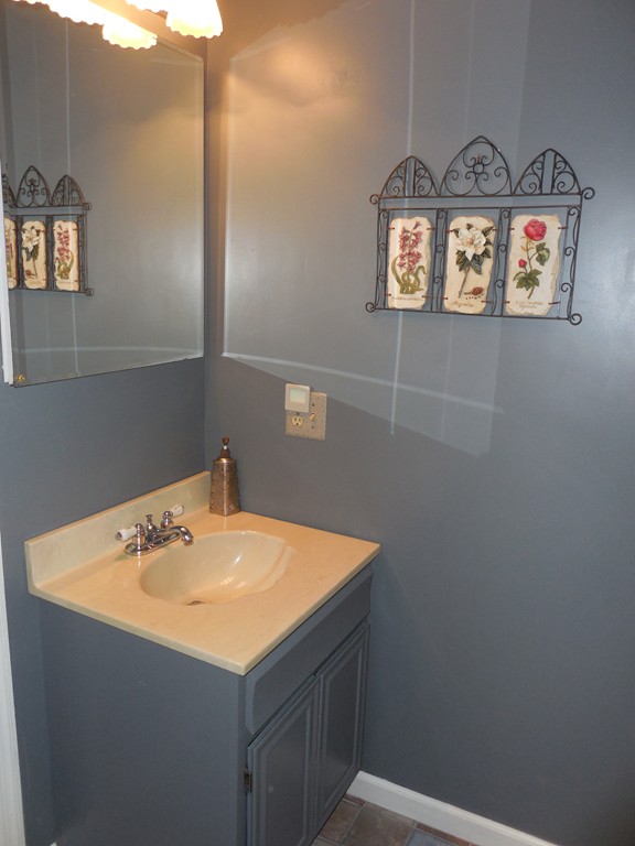 186 White Pond Road Hudson, MA 01749 - Photo 15 of 30 Gallery Image 15