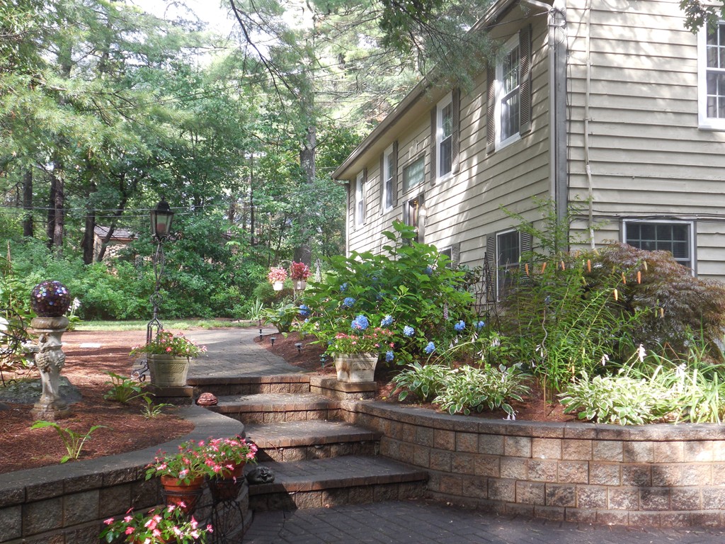 186 White Pond Road Hudson, MA 01749 - Photo 28 of 30 Gallery Image 28