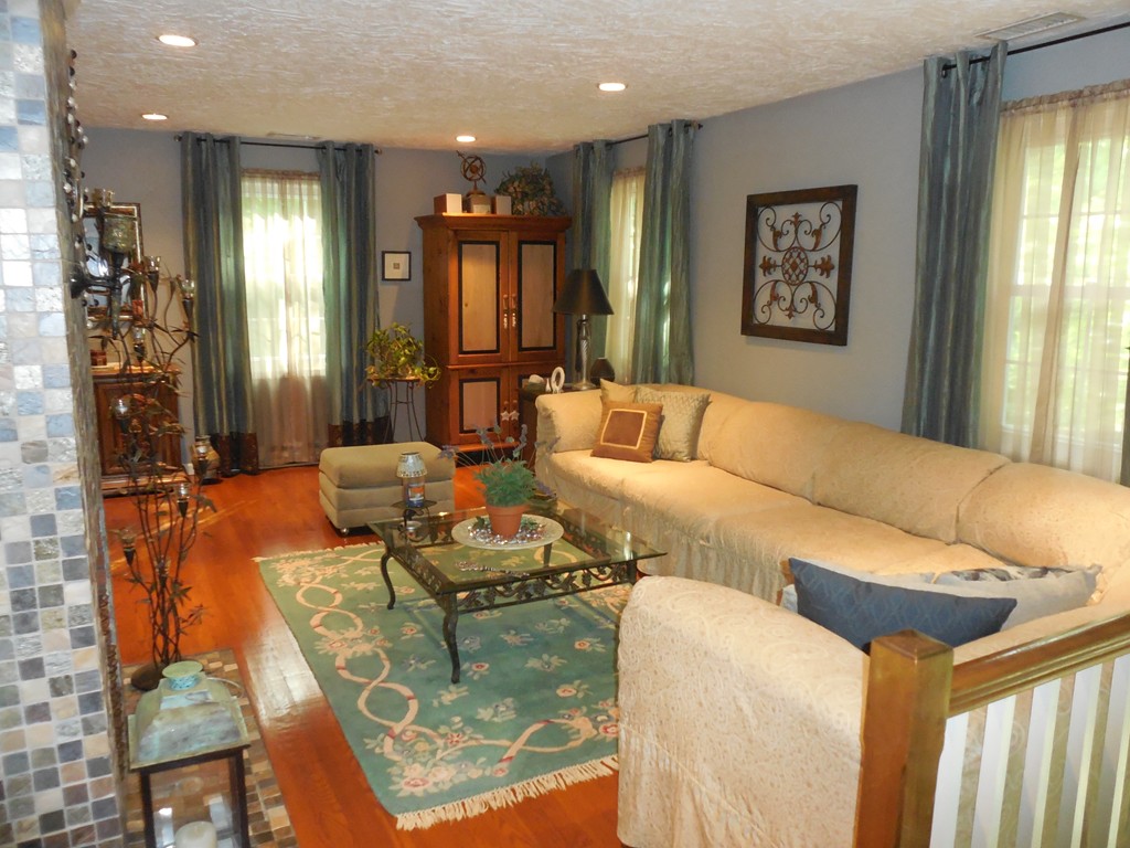 186 White Pond Road Hudson, MA 01749 - Photo 5 of 30 Gallery Image 5