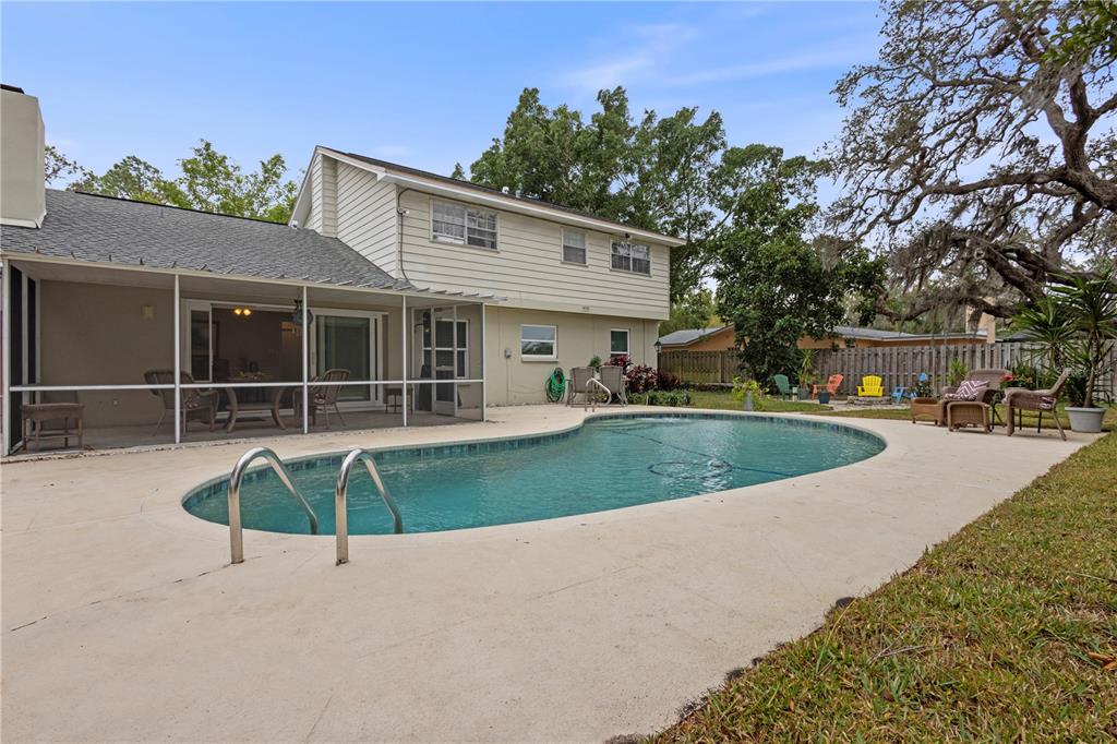 1437 Glenview Road Palm Harbor, FL 34683 - Photo 10 of 69