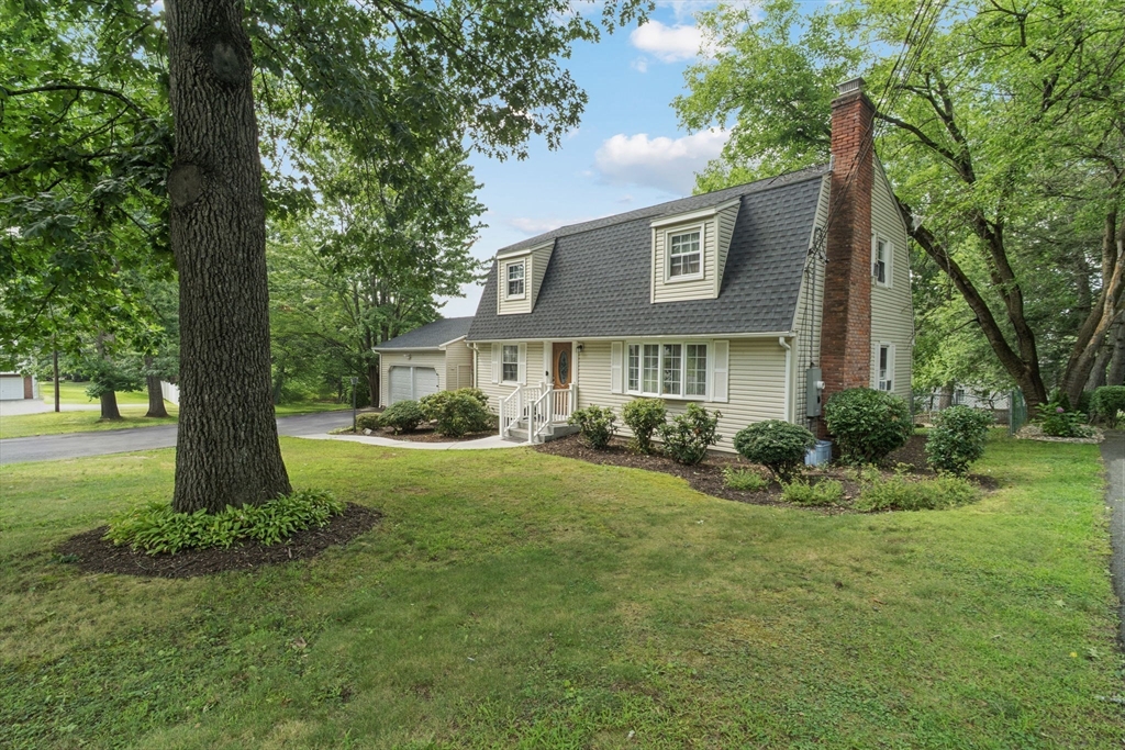 281 Newton Road Springfield, MA 01118 - Photo 2 of 42 Gallery Image 2