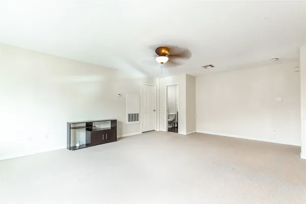 $2,790 | 2923 Royal Oaks Crest, Houston, TX 77082