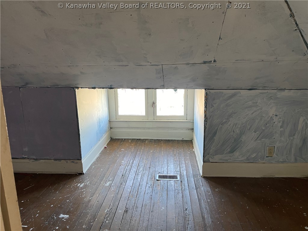 406 Ruffner Avenue Charleston, WV 25311 - Photo 18 of 18 Gallery Image 18