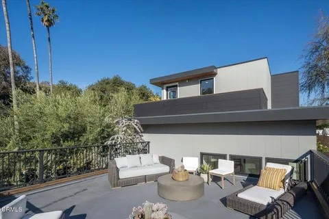 $2,499,000 | 10747 Valleyheart Drive, Studio City, CA 91604