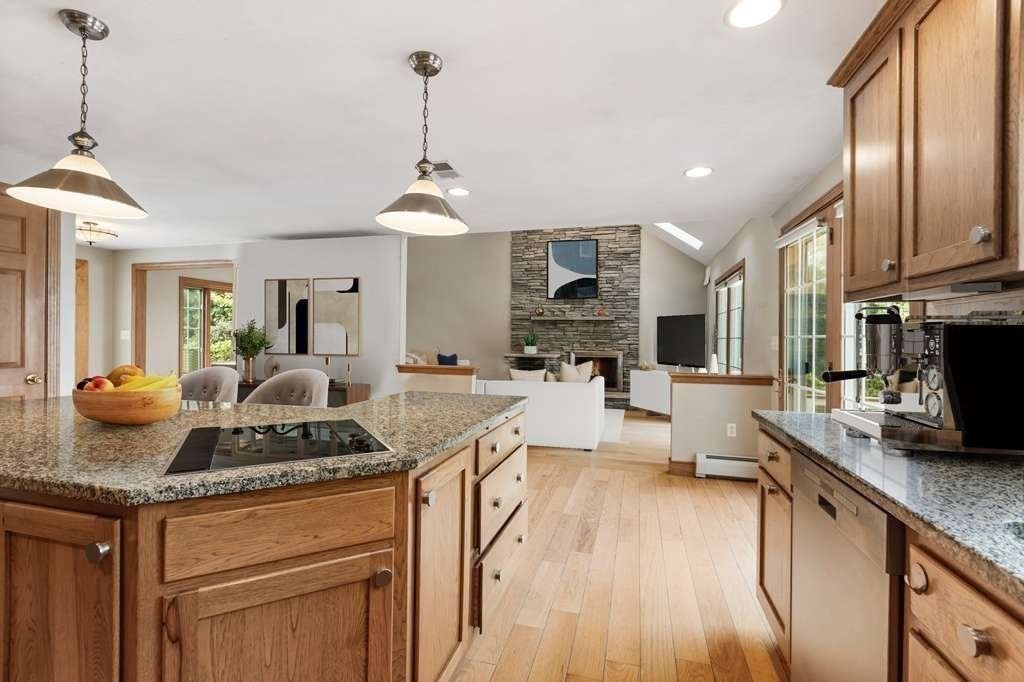73 Ridge Road Foxboro, MA 02035 - Photo 15 of 40 Gallery Image 15