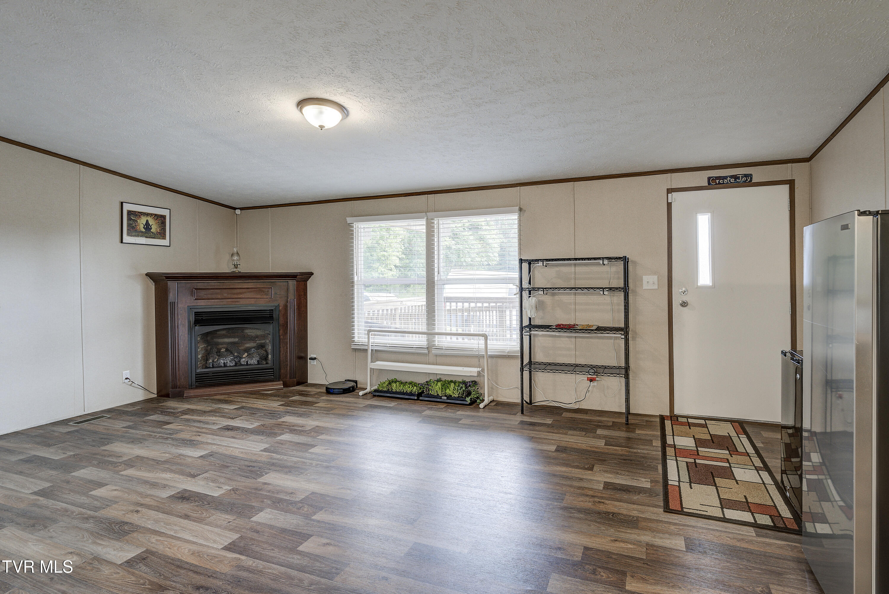 201 Hartsell Road Jonesborough, TN 37659 - Photo 9 of 81 Living room