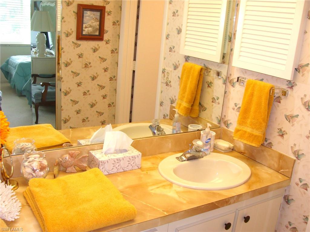135 Quails Nest Road, Unit 4 Naples, FL 34112 - Photo 21 of 36