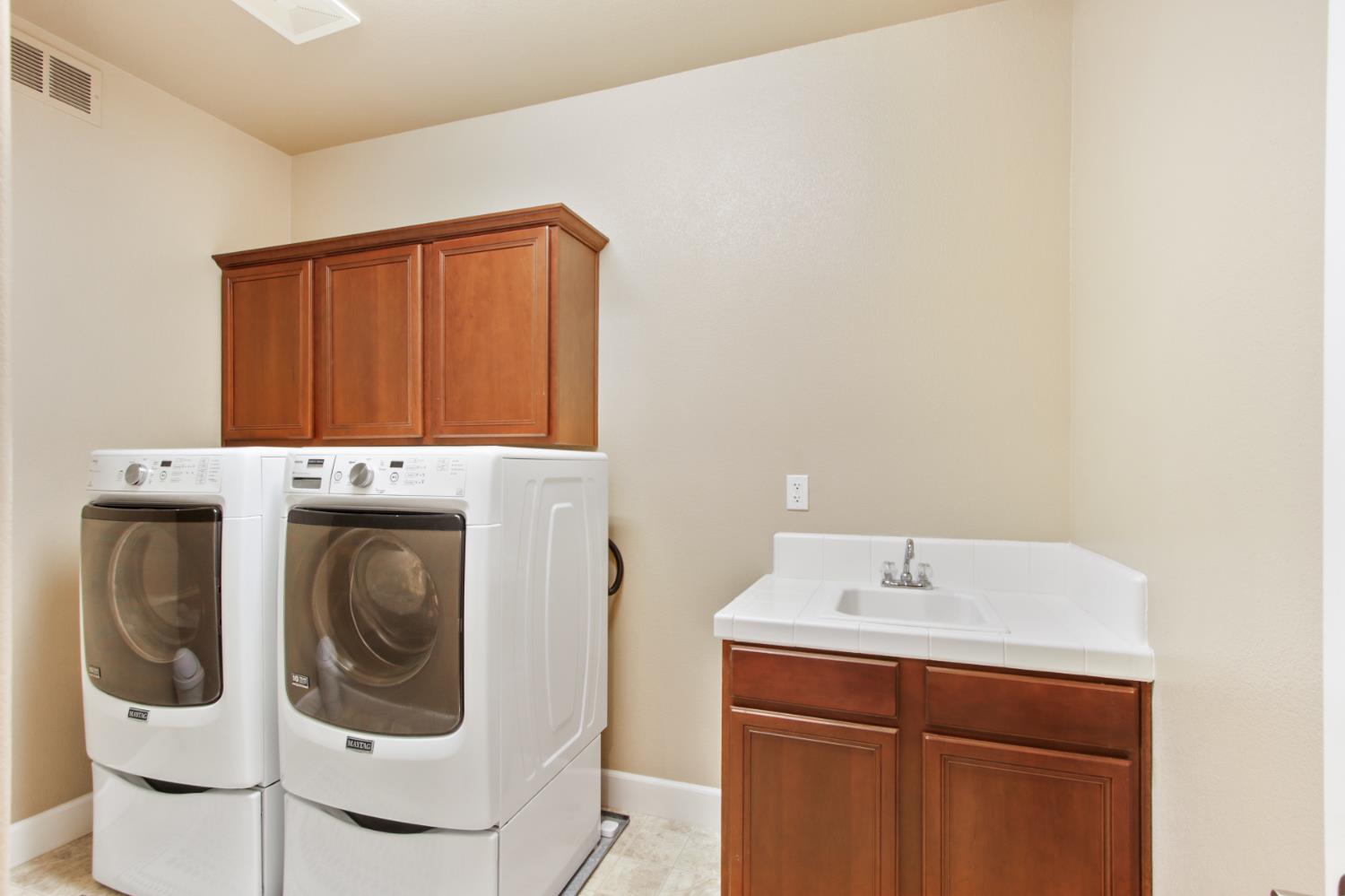 5950 Tanus Circle Rocklin, CA 95677 - Photo 54 of 70