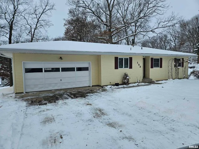$215,000 | 153 Deer Park Drive, Geneseo, IL 61254