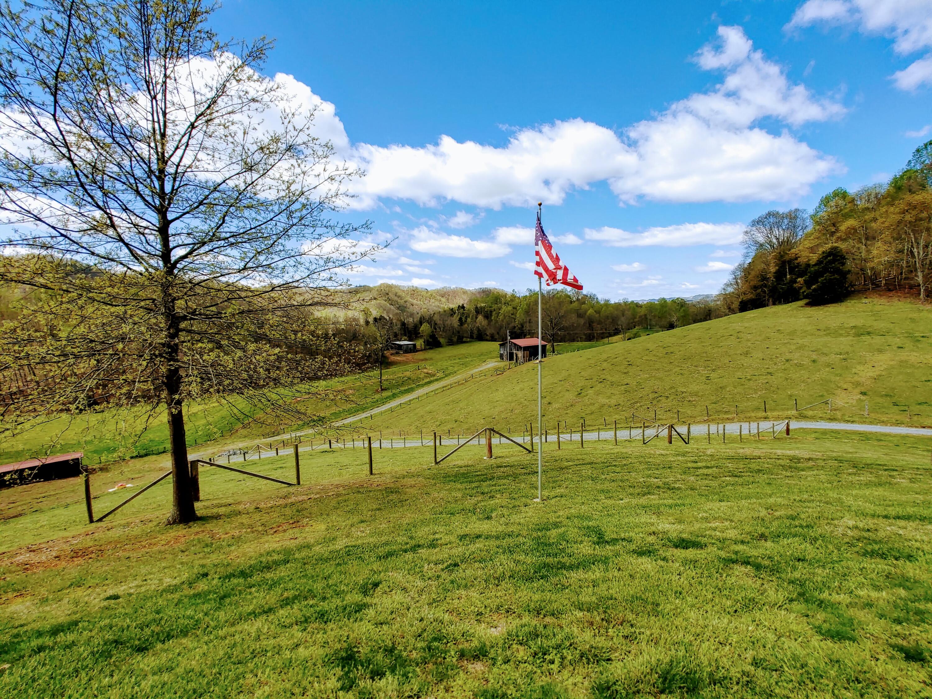 635 Ivy Valley Road Gate City, VA 24251 - Photo 1 of 66 Front View