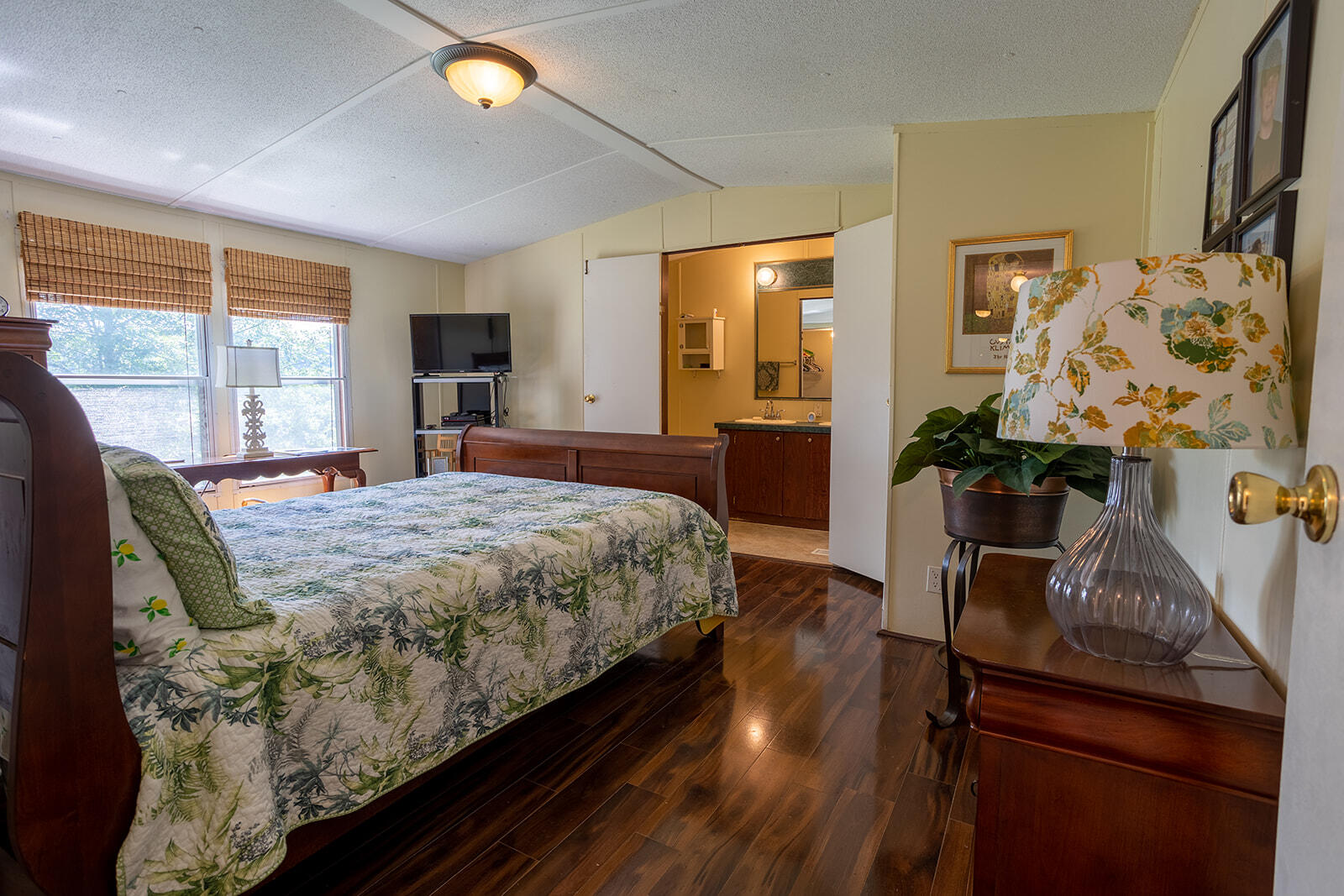 635 Ivy Valley Road Gate City, VA 24251 - Photo 24 of 66 Master Bedroom