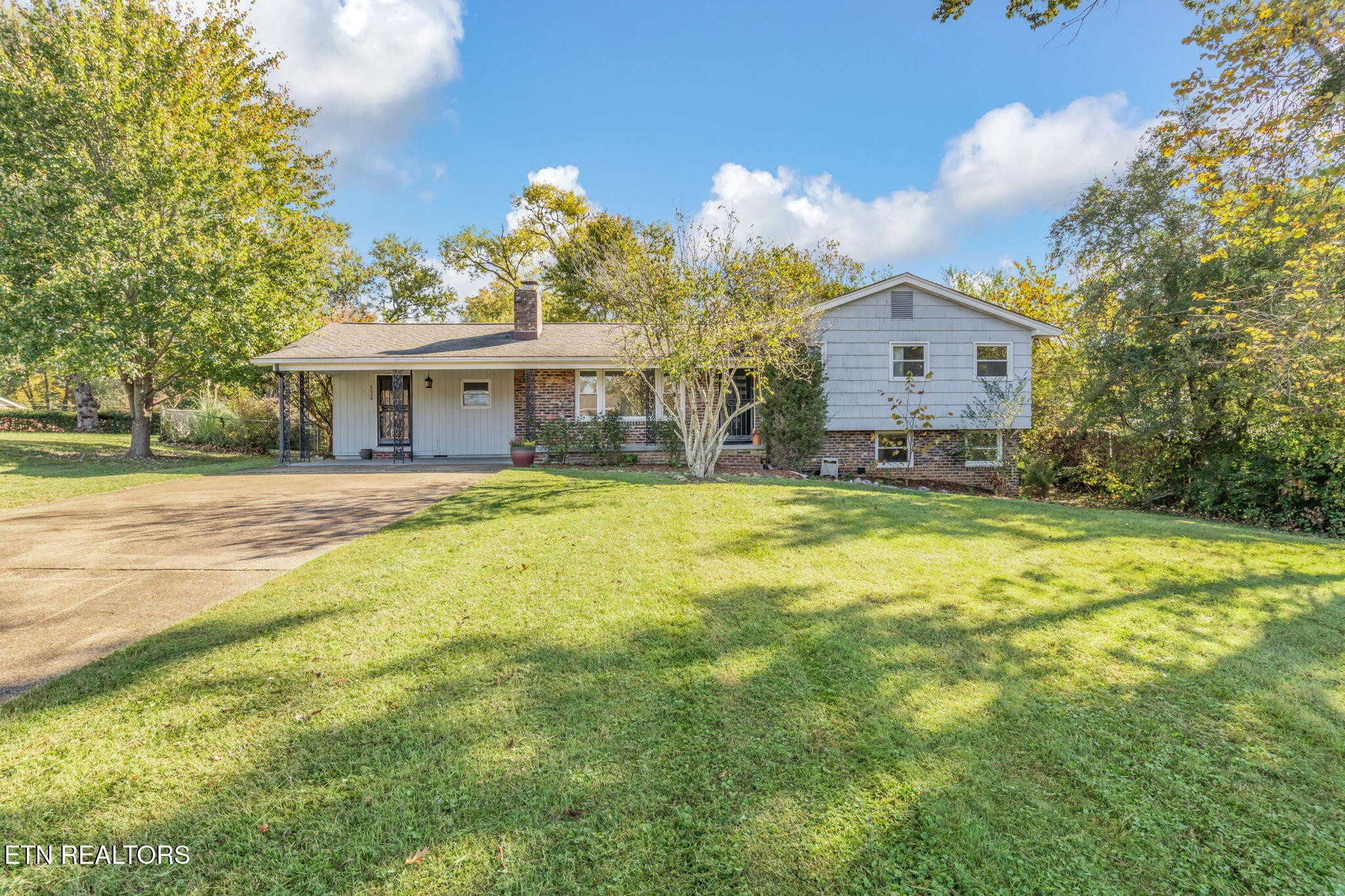 6624 Candy Lane Knoxville, TN 37920 - Photo 1 of 48 Gallery Image 1