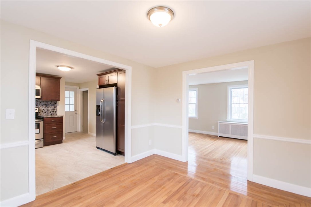 105 Bryant Road Cranston, RI 02910 - Photo 11 of 37 Gallery Image 11