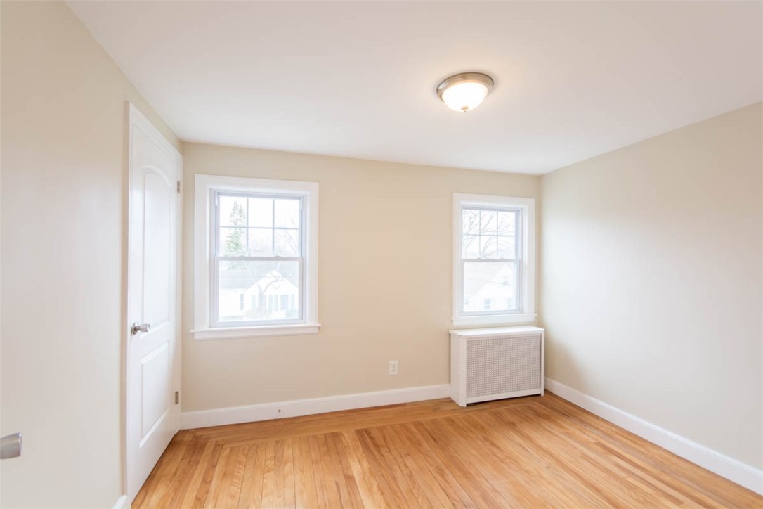 105 Bryant Road Cranston, RI 02910 - Photo 20 of 37 Gallery Image 20