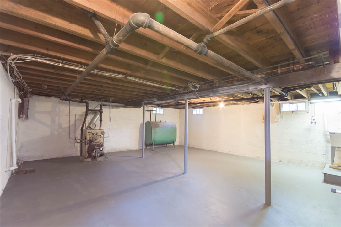 105 Bryant Road Cranston, RI 02910 - Photo 32 of 37 Gallery Image 32