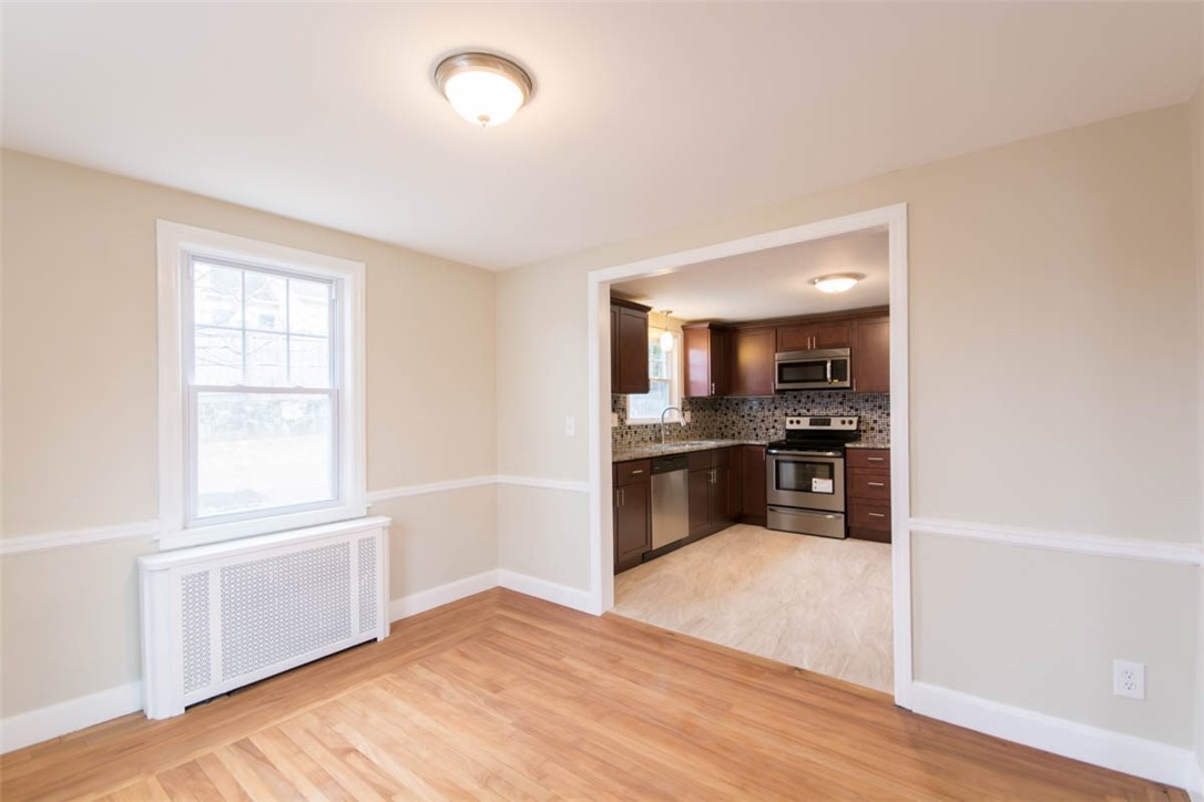 105 Bryant Road Cranston, RI 02910 - Photo 9 of 37 Gallery Image 9
