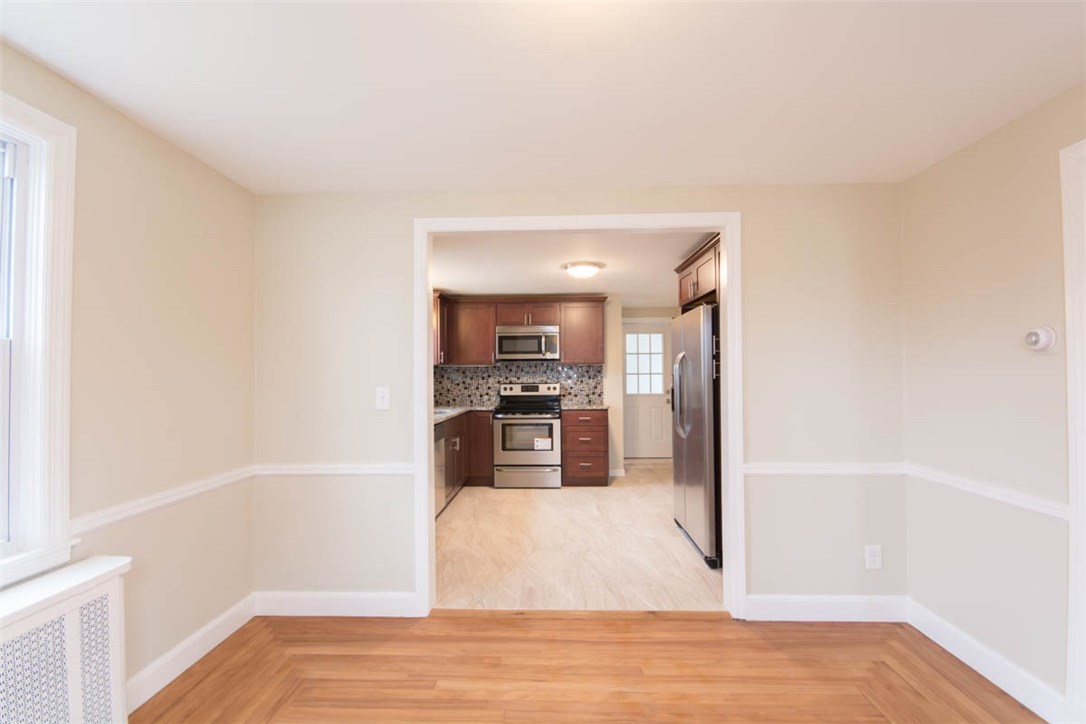 105 Bryant Road Cranston, RI 02910 - Photo 10 of 37 Gallery Image 10