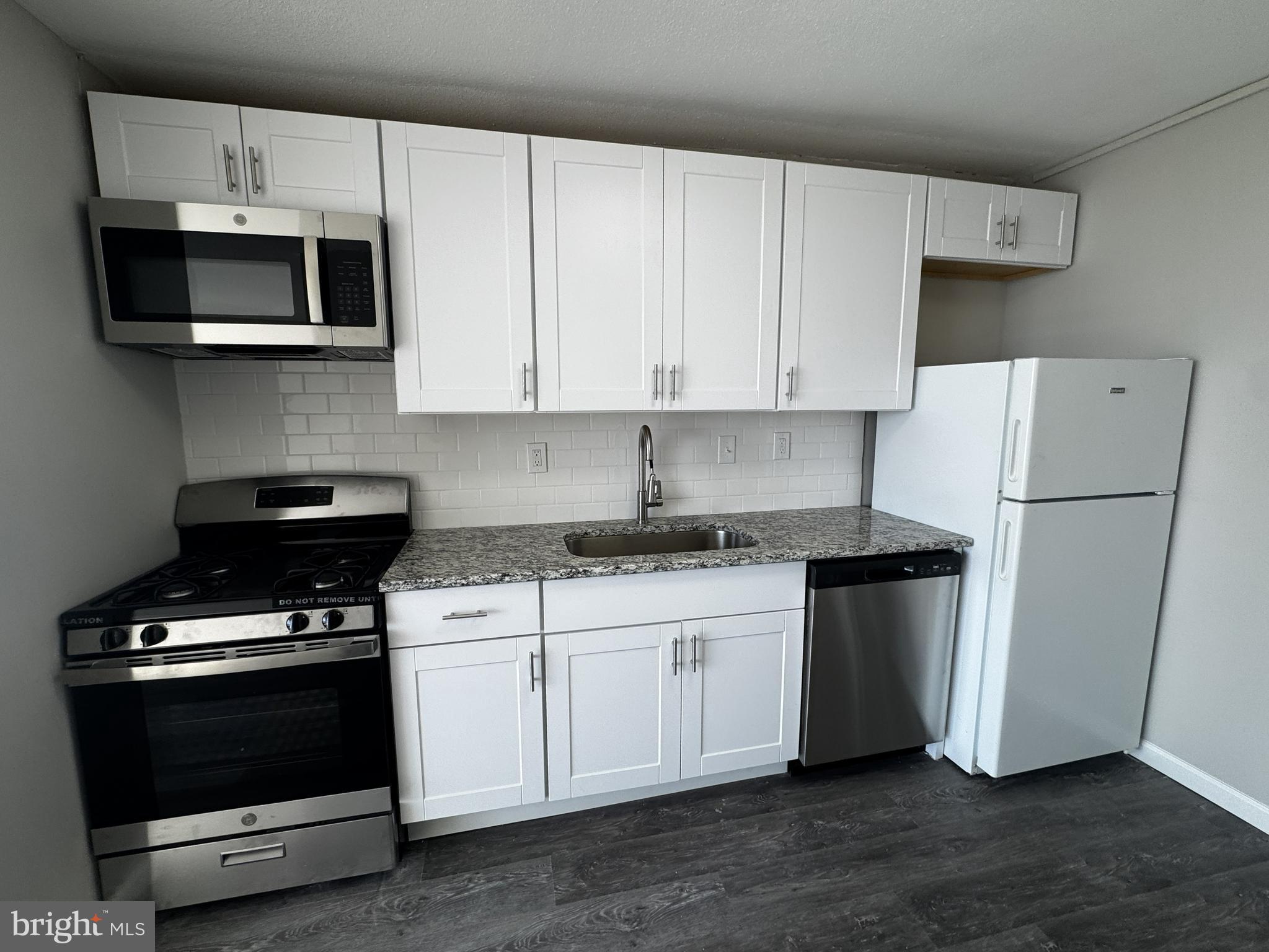 3900 West Ford Road, Unit 14L Philadelphia, PA 19131 - Photo 12 of 23 Gallery Image 12