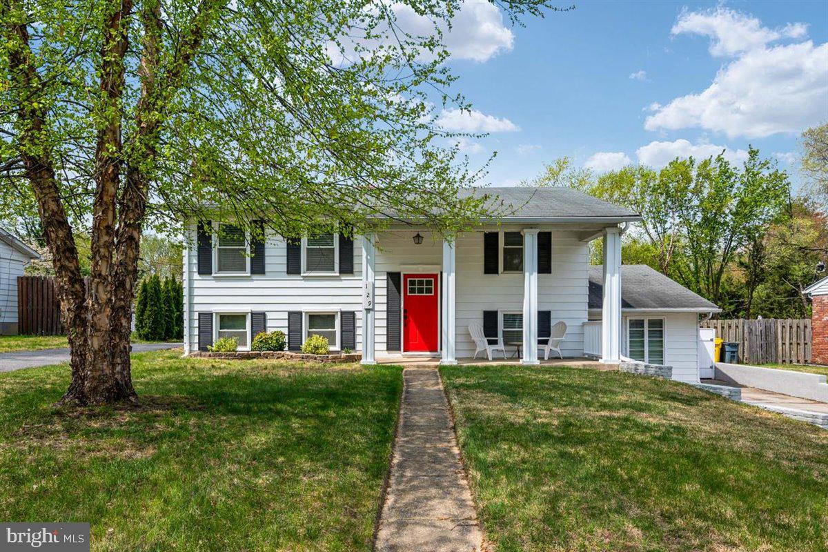 129 Brent Road Arnold, MD 21012 - Photo 1 of 39 Gallery Image 1