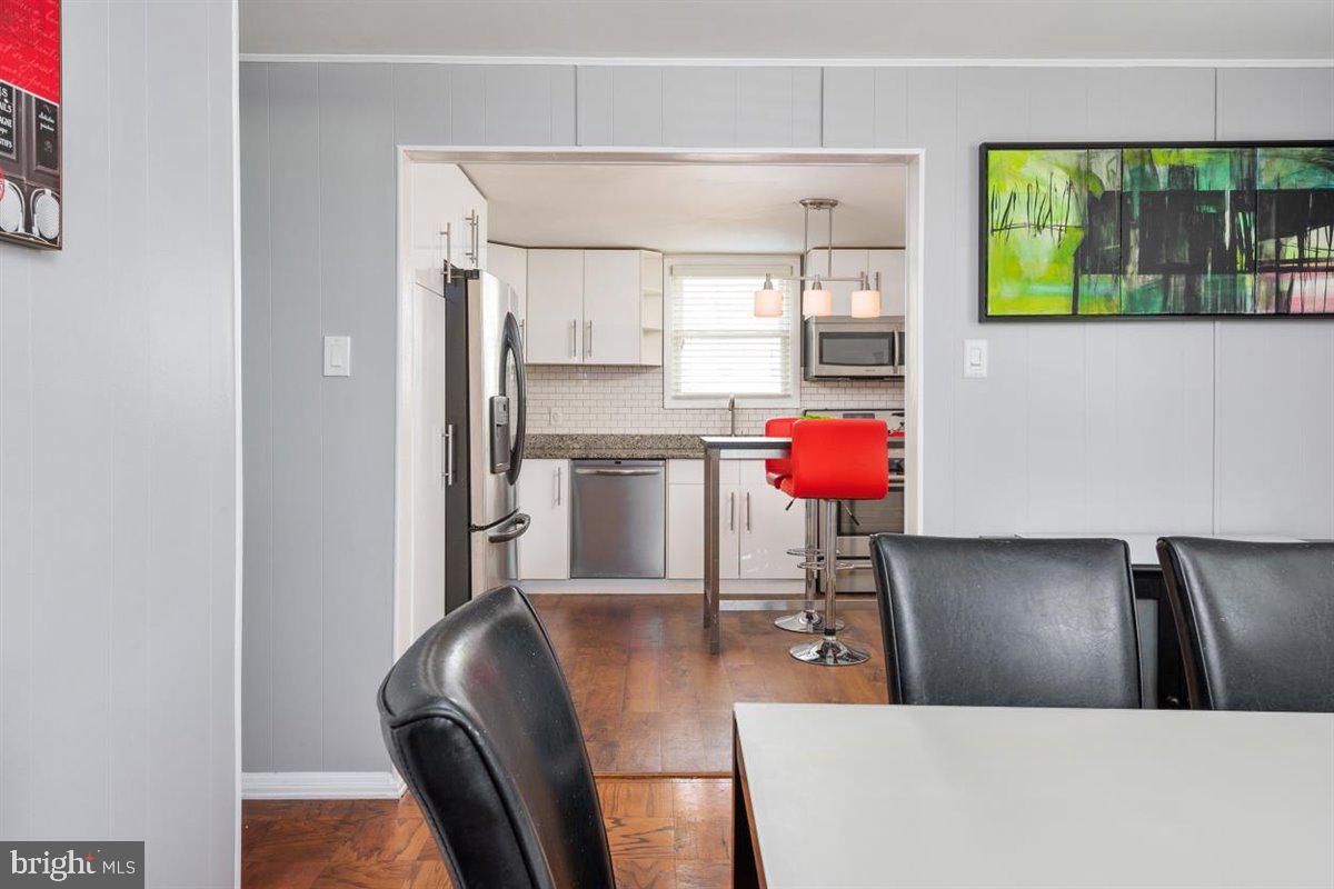 129 Brent Road Arnold, MD 21012 - Photo 11 of 39 Gallery Image 11