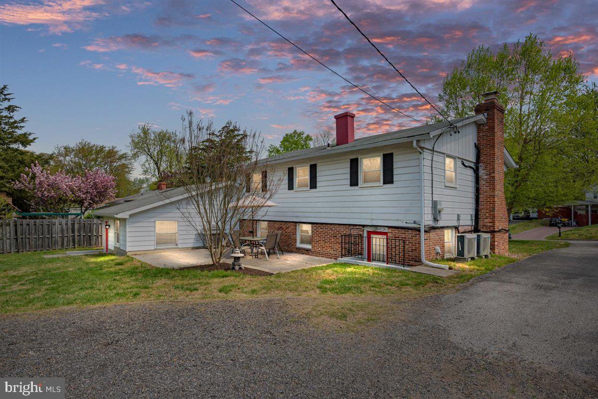 129 Brent Road Arnold, MD 21012 - Photo 3 of 39 Gallery Image 3