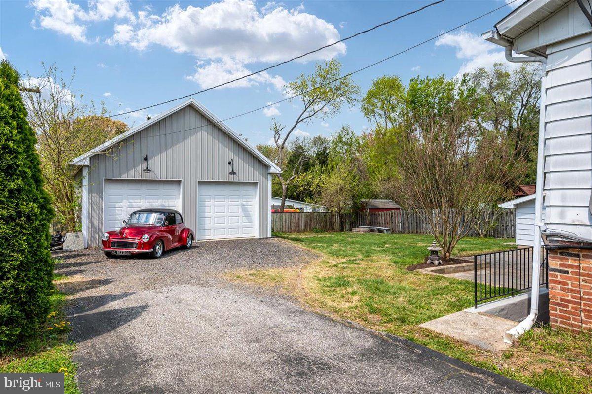 129 Brent Road Arnold, MD 21012 - Photo 31 of 39 Gallery Image 31