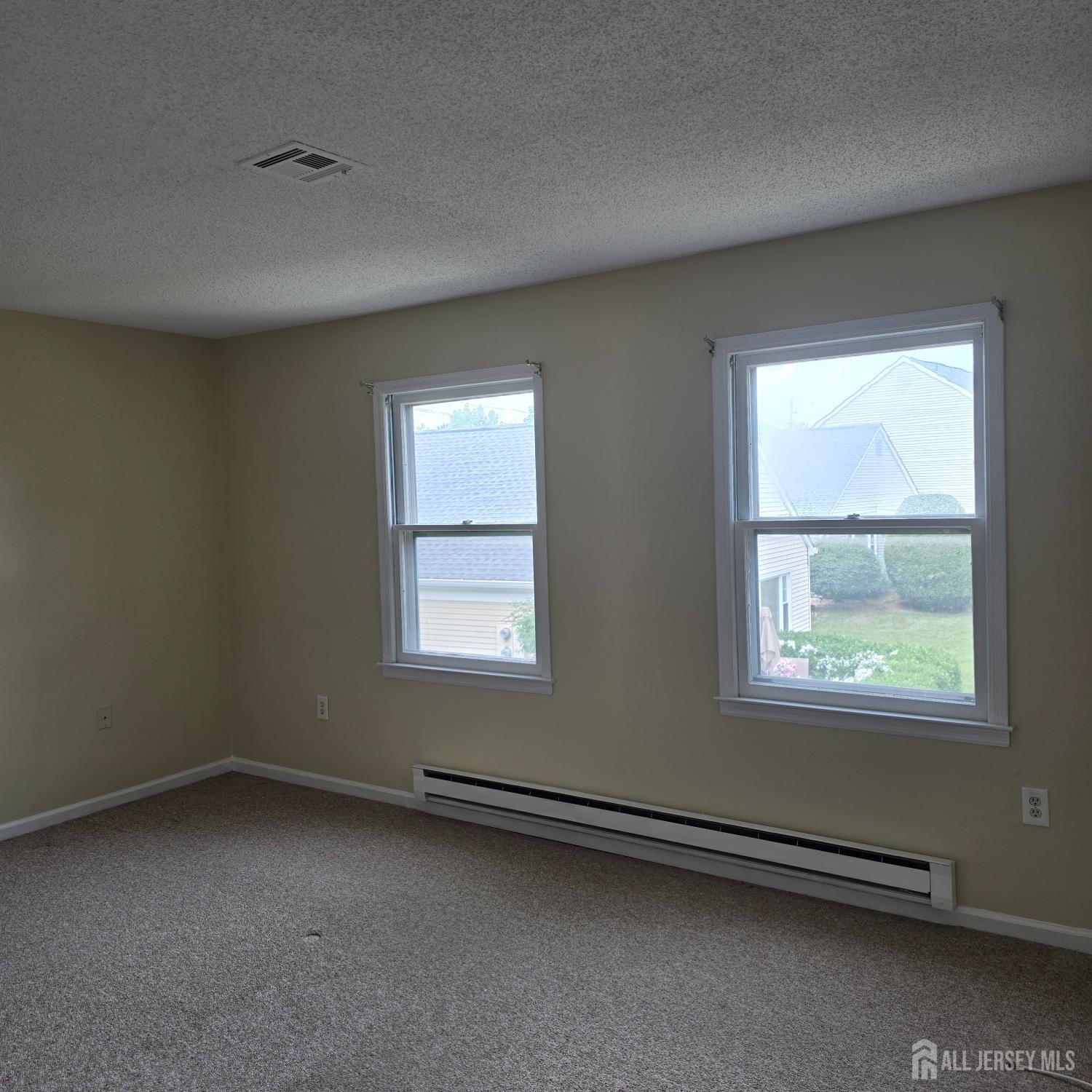 456 N Roxbury Lane Monroe Township, NJ 08831 - Photo 11 of 13