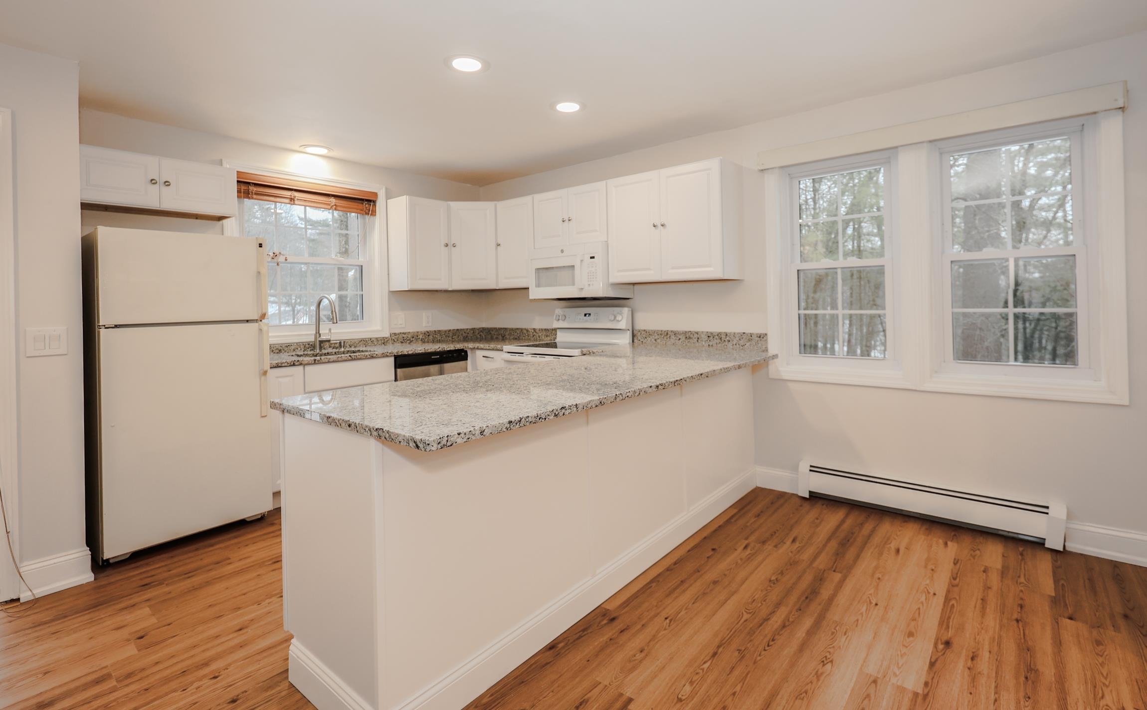 1465 Hooksett Road, Unit 10 Hooksett, NH 03106 - Photo 5 of 29 Gallery Image 5