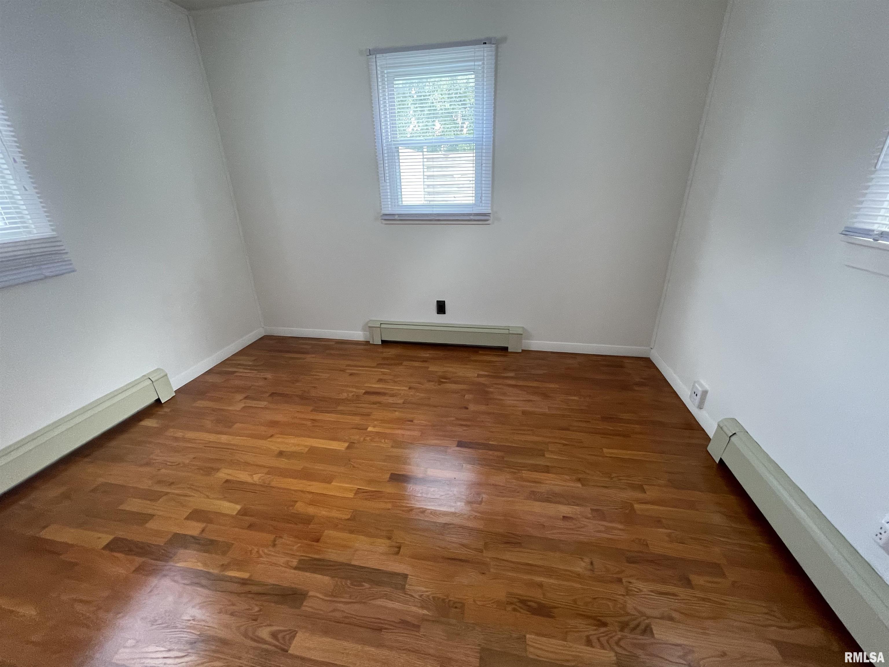 43 Lilac Lane Springfield, IL 62702 - Photo 3 of 11 Gallery Image 3