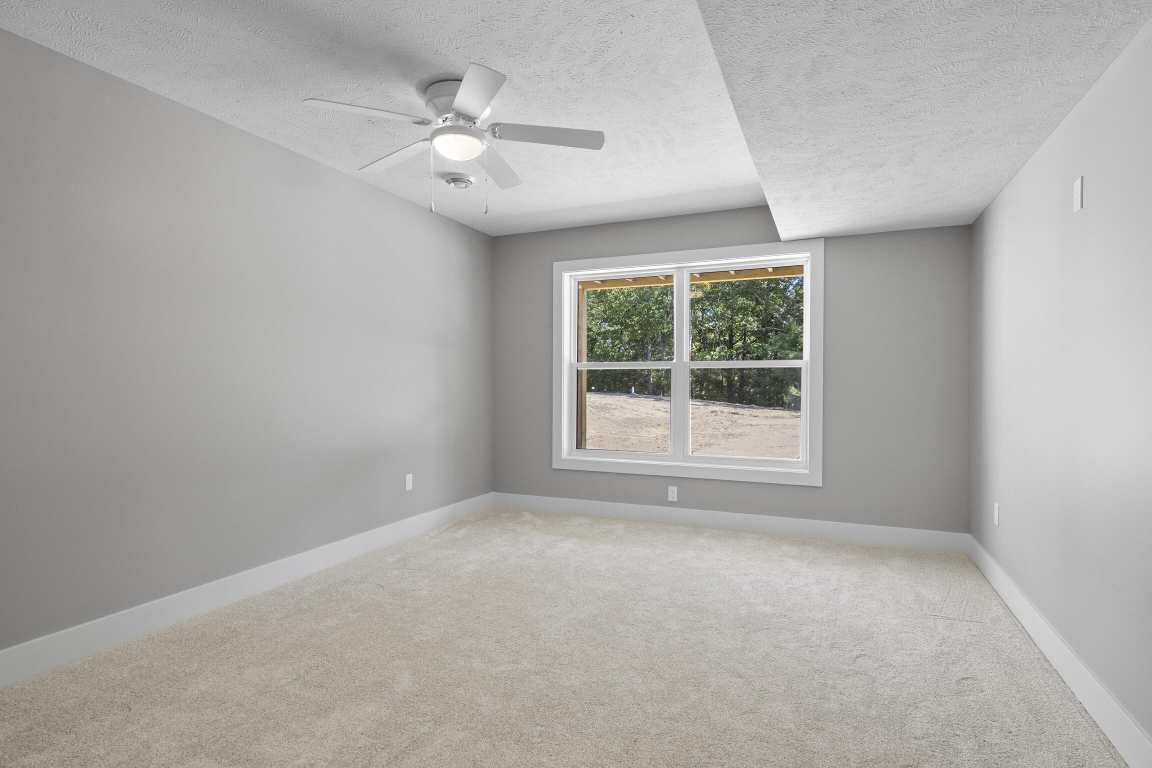 1941 Pine Ridge Drive Manistee, MI 49660 - Photo 32 of 46 Lower bedroom