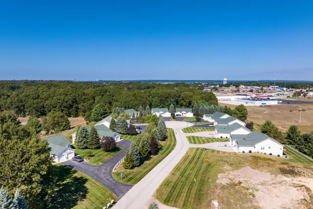 $425,000 | 1941 Pine Ridge Drive, Manistee, MI 49660