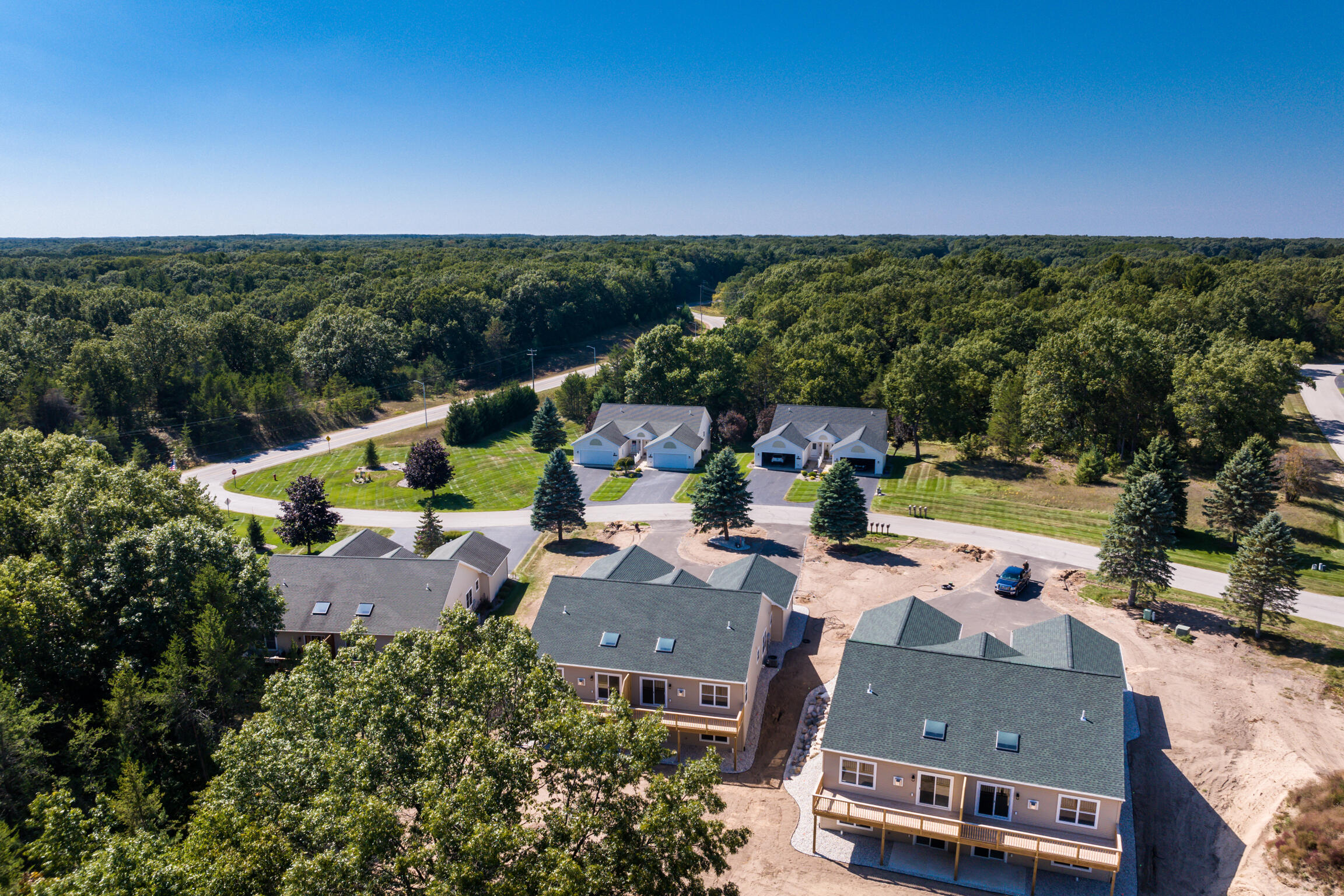 1941 Pine Ridge Drive Manistee, MI 49660 - Photo 43 of 46 5