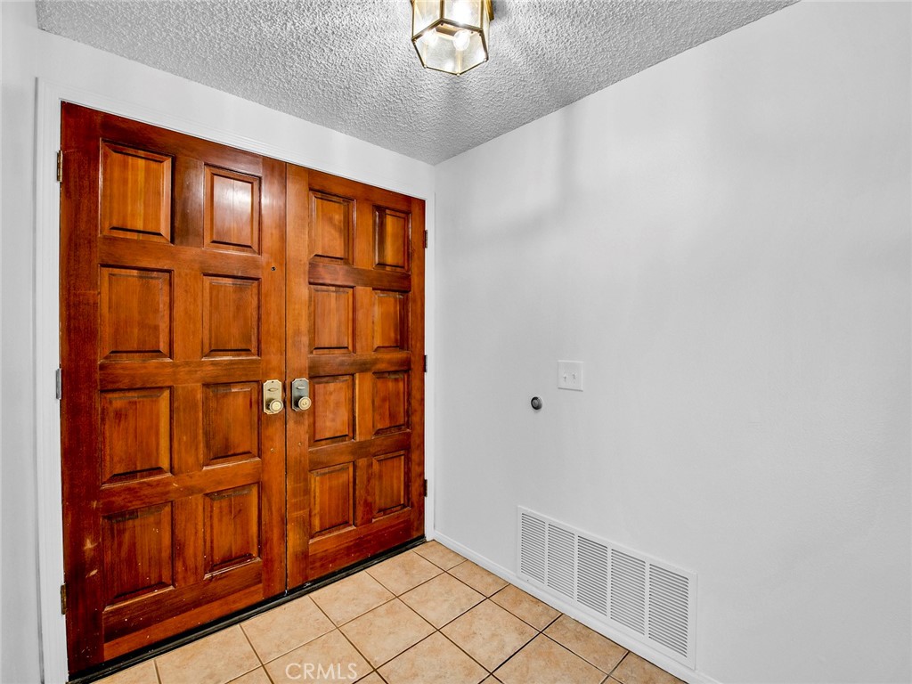 19566 Crystal Ridge Lane Porter Ranch, CA 91326 - Photo 3 of 36