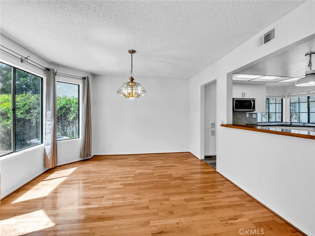 19566 Crystal Ridge Lane Porter Ranch, CA 91326 - Photo 6 of 36