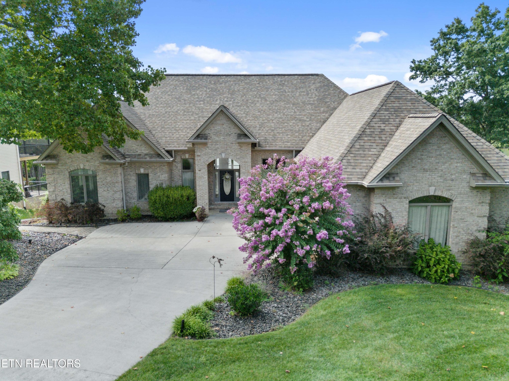 144 Inagehi Way Loudon, TN 37774 - Photo 1 of 9 Gallery Image 1