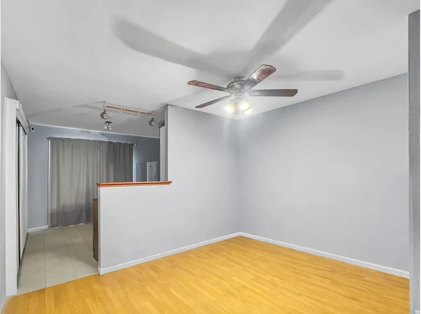 $204,900 | 191 North Waters Edge Drive, Unit 101, Glendale Heights, IL 60139