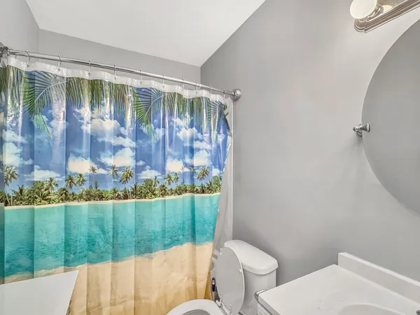 $204,900 | 191 North Waters Edge Drive, Unit 101, Glendale Heights, IL 60139