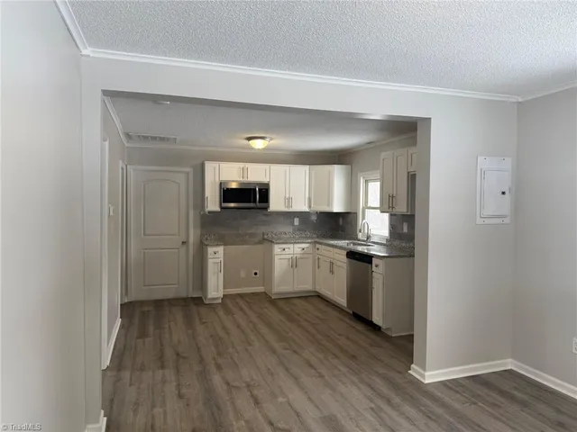 $169,999 | 108 Broad Street, Thomasville, NC 27360