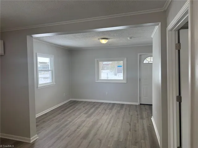 $169,999 | 108 Broad Street, Thomasville, NC 27360