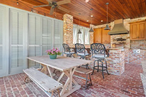 $1,179,000 | 119 Bonner Drive, Lafayette, LA 70508