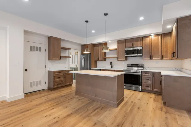 $1,900,000 | 345 Dry Hill Road, Barrington, NH 03825