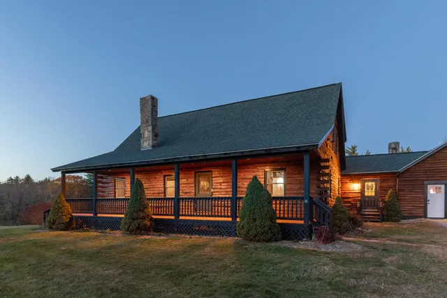 $1,900,000 | 345 Dry Hill Road, Barrington, NH 03825